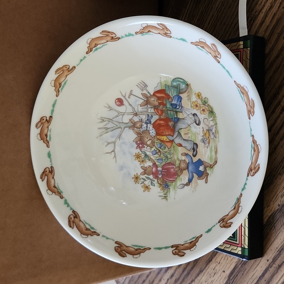 Vintage Bunnykins Cup and Bowl Set by Royal Dalton - Picture 2 of 9